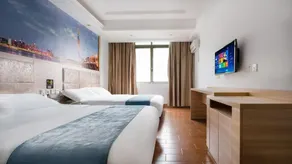 Longjin Business Apartment - Image 5