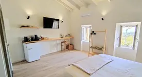 Olive grove boutique studio 2 - Image 2