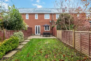 Redhill,Sleeps9,Parking,17minsLGW30 to London - Image 4