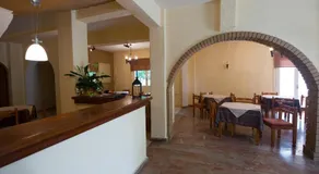Marie Hotel - Image 5