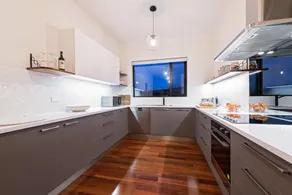 Esto house - Image 3