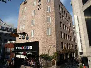Myeongdong Mom House - Image 2