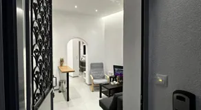 MMs house at Mikrolimano - Image 4