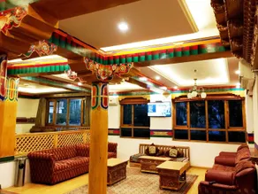 Hotel Caravan Centre - Image 4