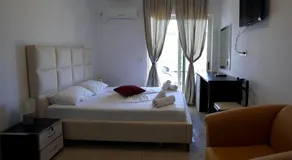 Mare Blue Hotel Drymades - Image 2