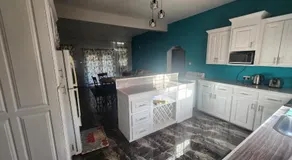 Airport Heights Apartment - Image 5