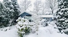 Cosy Forest Cabin - Image 5