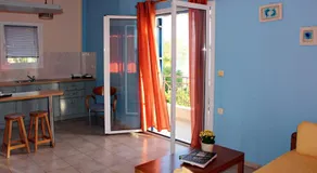 Koukounaries Apartments Limni - Image 2