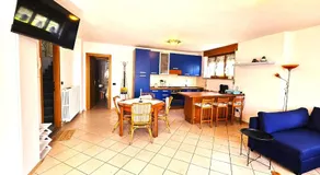 Stephanie Residence - Image 2