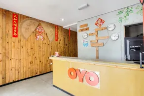 OYO 89454 Hotel Pavilion Inn - Image 5
