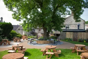 The Devonshire Arms - Image 5