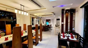 Date & Dine Resort - Image 5