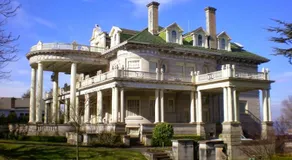 the Veranda, Best Area, 2 Baths, 2 Bedrooms, WD, Jacuzzi bath, New Carpet, Balcony, 925sf - Image 4