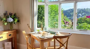 Schooner Point Guest House - Image 2