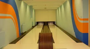 Parton Hotel & Bowling - Image 2