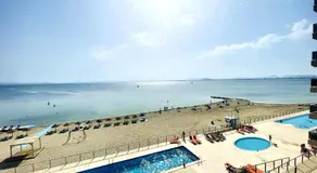 La MANGA BEACH CLUB - Image 4