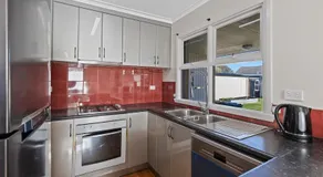 Charming home on Percy - Image 5
