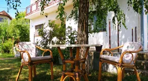 Kuca na selu sa bazenom - Image 4