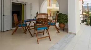 Thano's stylish flat just 150m to the beach - Image 4