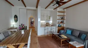 Gatzea's laurel house - Image 2