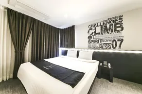 Publico Hotel - Image 5