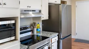 Pet & Family-Friendly 4BR Grill & Chill - Image 5