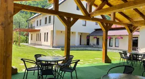 Gama House & Garden with restaurant - Image 4