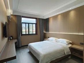 Xinlong Hotel - Image 2