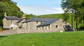 Spring Cottage-Ukc6557 - Image 5