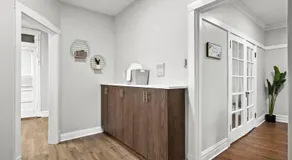 Classy 2BR Spacious Apt in Ideal Location - Image 5