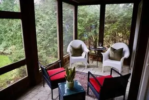 The Little Inn - Image 3
