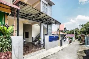 OYO 90785 Mutiara Guest House - Image 2