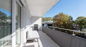 Lit Living: Luxus - Box Spring - Parking - Terrace - Image 3
