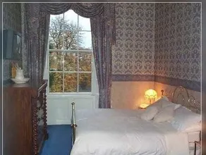 The Stables Townhouse B&B - Image 5