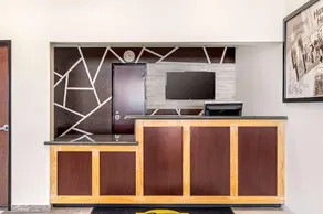 Super 8 by Wyndham Harker Heights Killeen - Fort Cavazos - Image 2