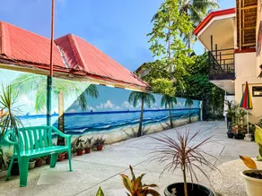 White Shamrock Beach Hotel - Image 5