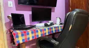 Quarto com duas camas confortáveis - Image 2