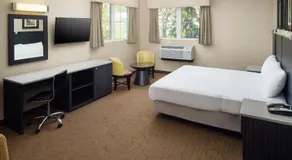 Skyview Motel - Image 2