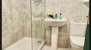Small Guest Room in Tobermory with shared bathroom - Image 5
