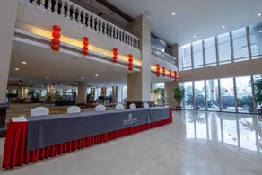 Dolton Changsha Spa Hotel - Image 2