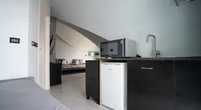 J Hotel - Image 5