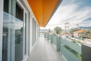 Luxury 4 Bedroom Beach House - Image 4