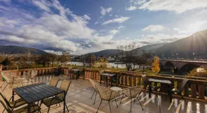 MAINTERRASSE Boardinghouse am Fluss klimatisierte Apartments mit 80qm Terrasse - Image 3
