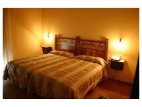 Hotel Don Carlos Cáceres - Image 2