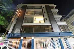 SILVERKEY EXECUTIVE STAYS 29735 DESHAPRIYA PARK - Image 4
