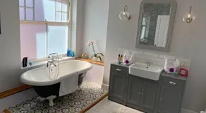 Brooklands Guest House - Image 2