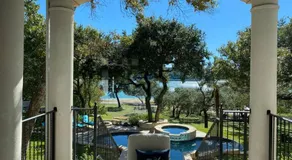 Luxury Lake House w/ Heated Pool & Multiple Spas - Image 3