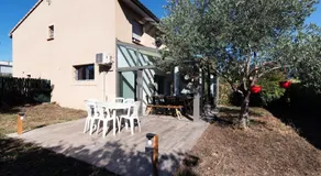 Guilhermy - Maison contemporaine avec jardin - Image 5