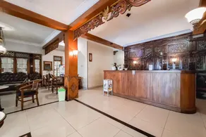 RedDoorz Hotel Tejomoyo Near Bukit Sekipan Tawangmangu - Image 3