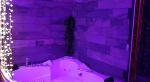 Romantisme et glamour 2 avec spa , clim et jardin - Image 4